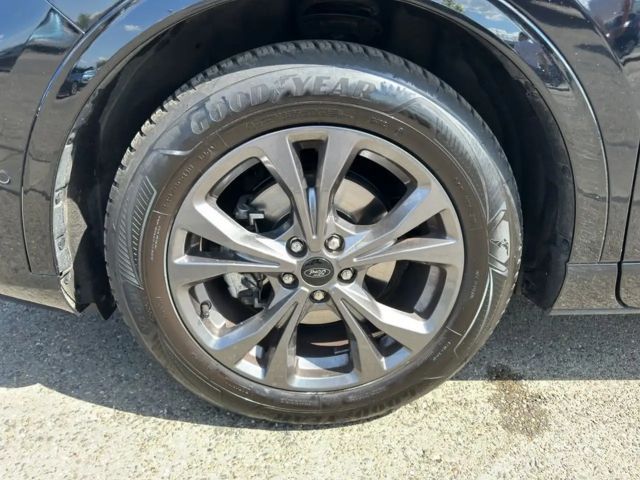 Ford Kuga EcoBoost ST Line