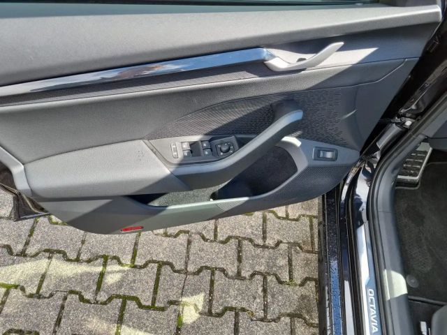 Skoda Octavia 2.0 TSI 4x4 Combi Sportline