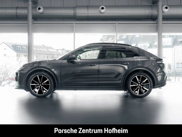 Porsche Macan 4