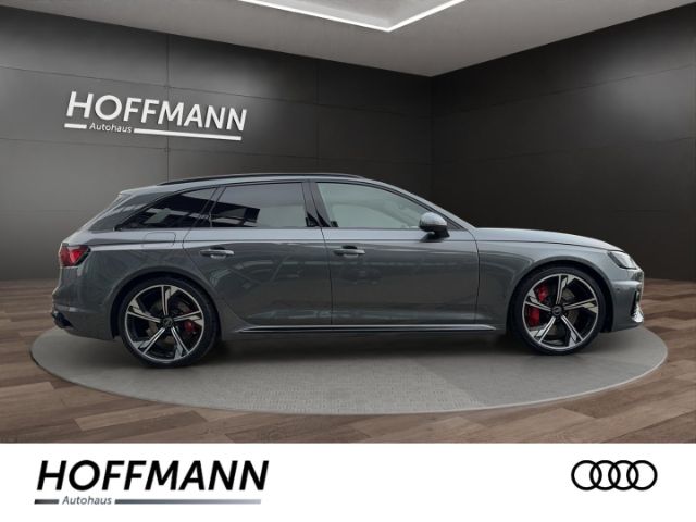 Audi RS4 Avant Quattro