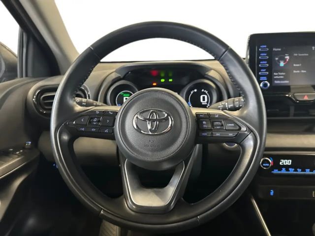 Toyota Yaris Hatchback Hybride Team D