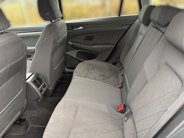 Volkswagen Golf 2.0 TSI Golf VIII Variant