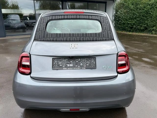 Fiat 500C La Prima