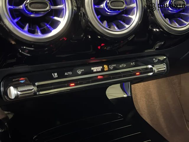 Mercedes-Benz CLA 200 AMG Line Coupé