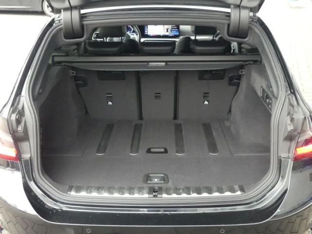 BMW 330 330d Touring xDrive