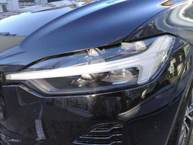 Volvo XC60 Dark Plus