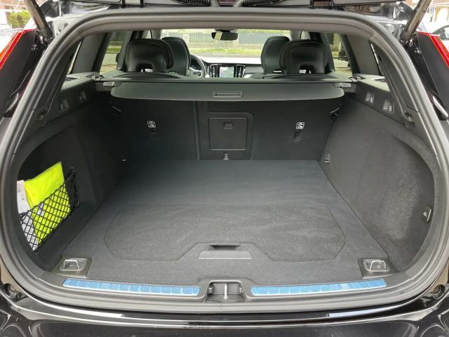 Volvo V60 Dark Geartronic Plus