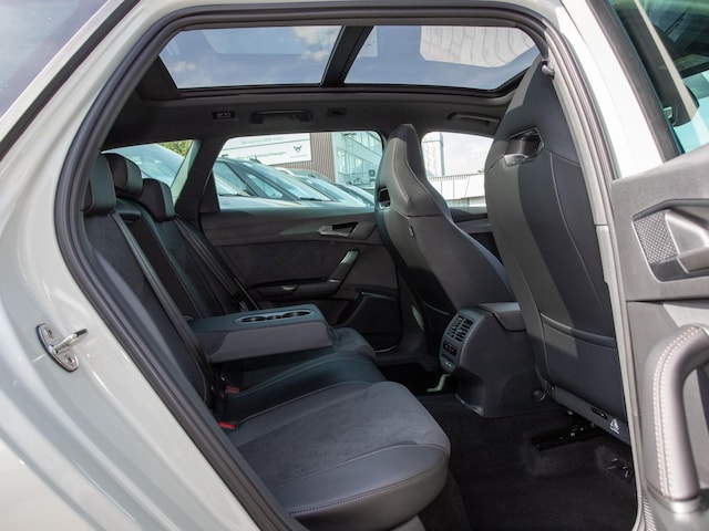 Cupra Leon 2.0 TSI DSG Sportstourer VZ