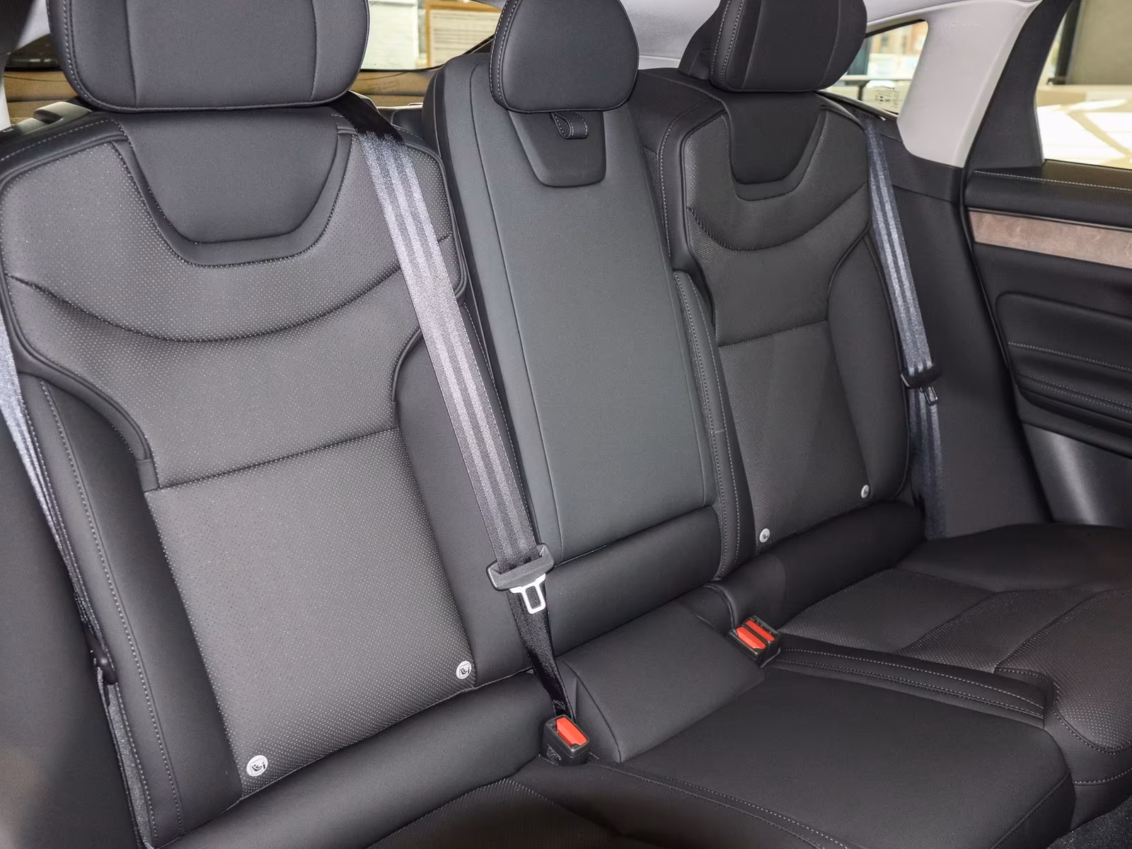 Volvo ES90 Extended range Single motor Ultra