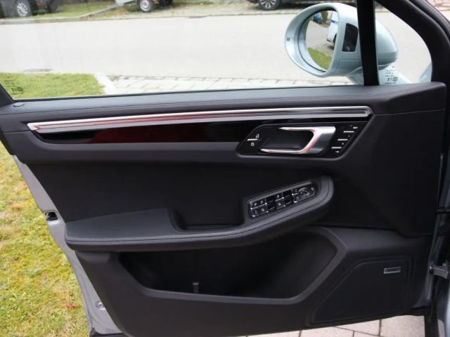 Porsche Macan LUFT*PANO*BOSE*14 Wege*20 Zoll*Vollleder!