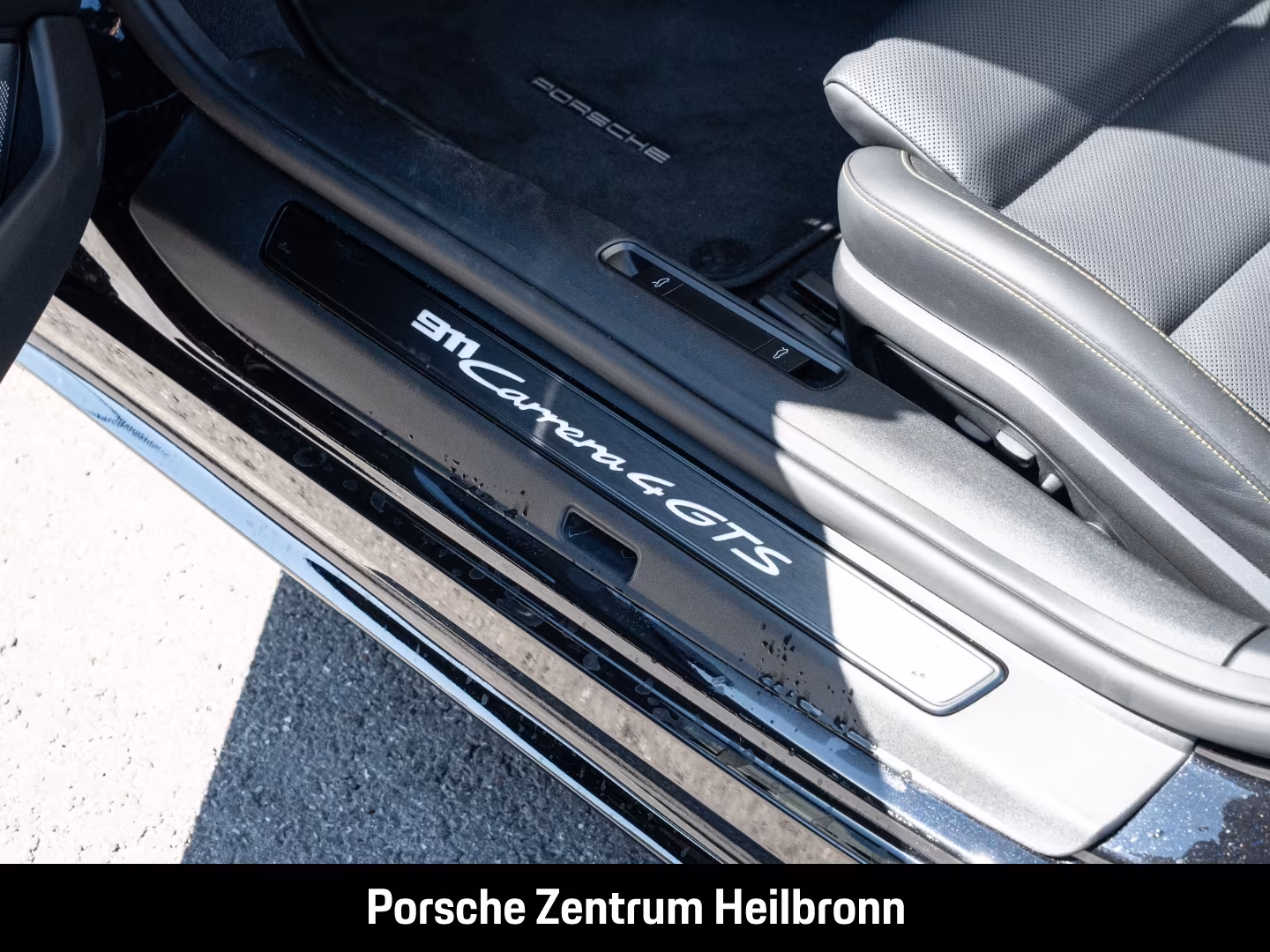 Porsche 911 4 992 Cabriolet Carrera GTS