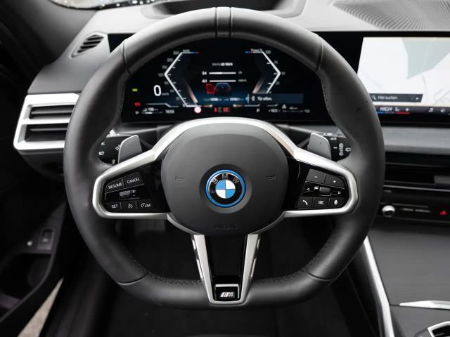 BMW 330 330e M-Sport Touring xDrive