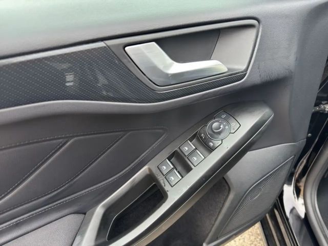 Ford Focus EcoBoost ST Line Wagon