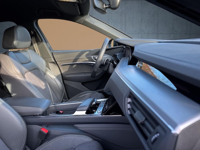 Audi Q8 e-tron 55 Quattro S-Line