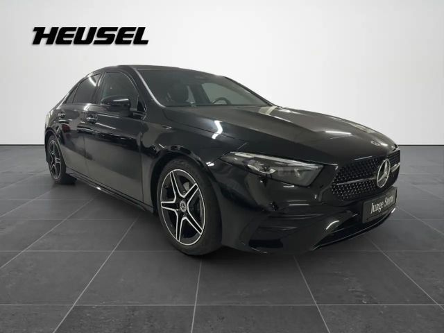 Mercedes-Benz A 180 AMG Line