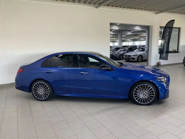 Mercedes-Benz C 300 AMG Line Sedan