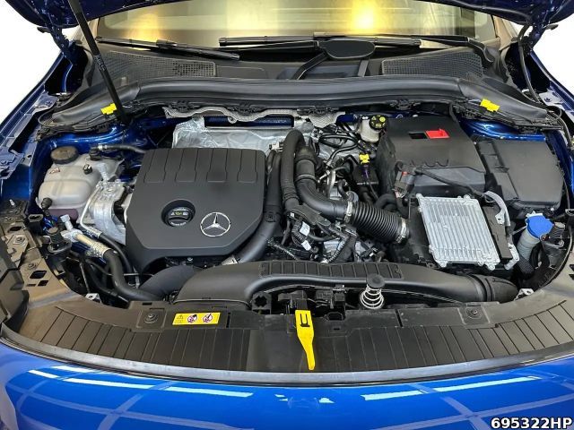 Mercedes-Benz GLA 180 AMG Line