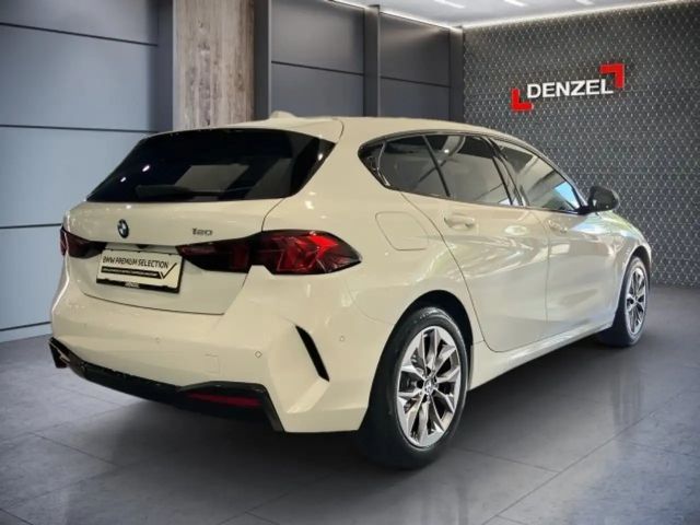 BMW 120 5-deurs Sedan