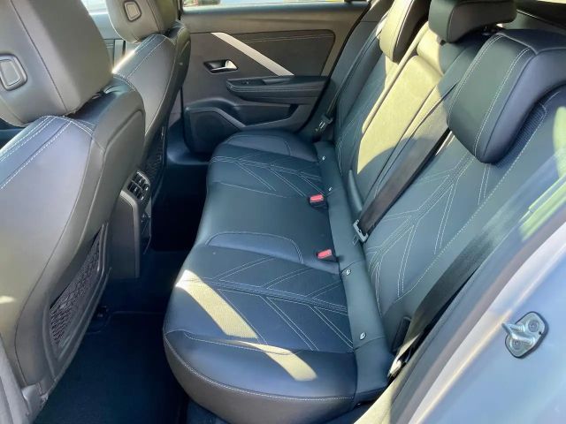 Opel Astra Sports Tourer Ultimate