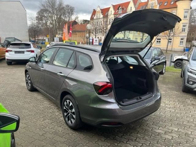Fiat Tipo CityCross Life