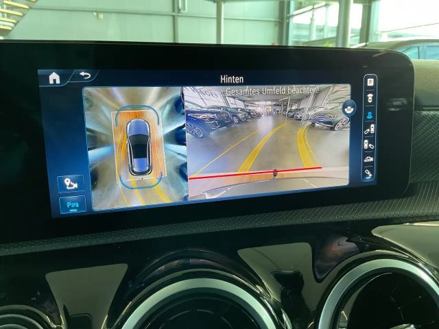 Mercedes-Benz A 180 Hatchback Progressive