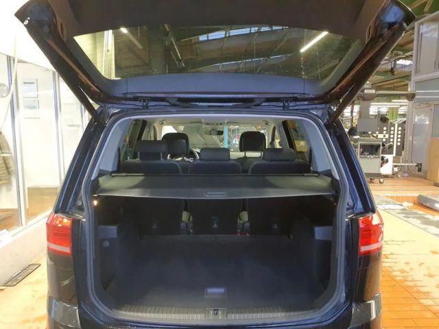 Volkswagen Touran 2.0 TDI DSG Highline R-Line