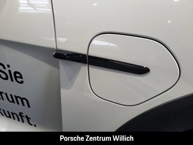 Porsche Taycan 4S Cross Turismo