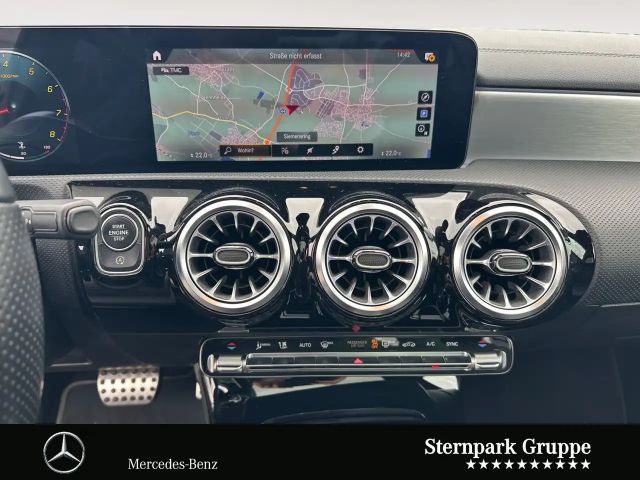 Mercedes-Benz A 180 AMG Line