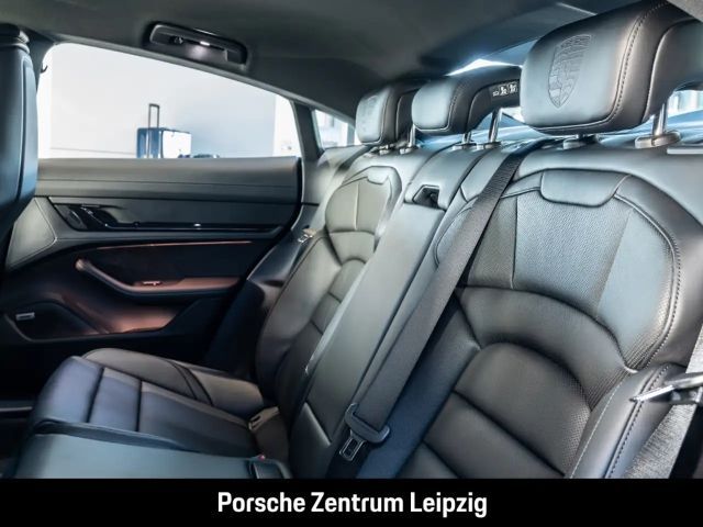 Porsche Taycan 4 Black Edition