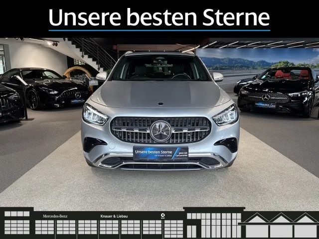 Mercedes-Benz GLA 180 Progressive