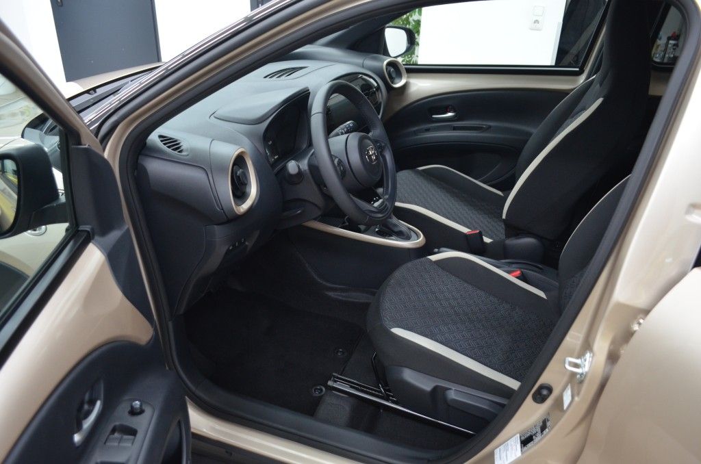 Toyota Aygo X 5-deurs Basis Team D