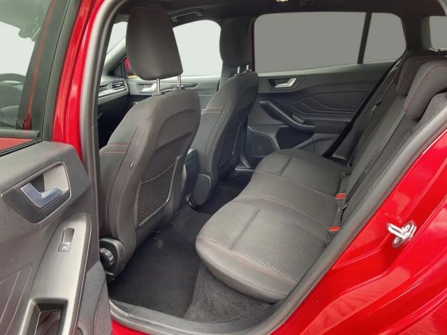 Ford Focus ST Line Wagon