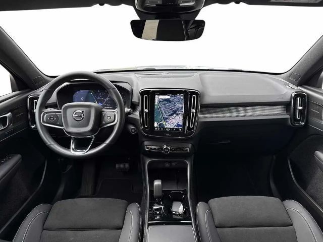 Volvo XC40 Dark Plus