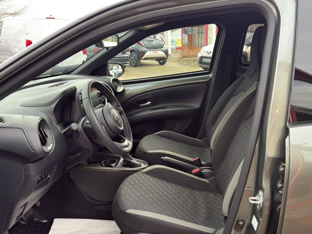 Toyota Aygo X 5-deurs Basis