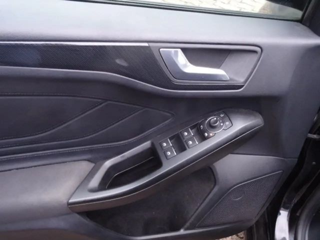 Ford Focus EcoBoost ST Line Wagon