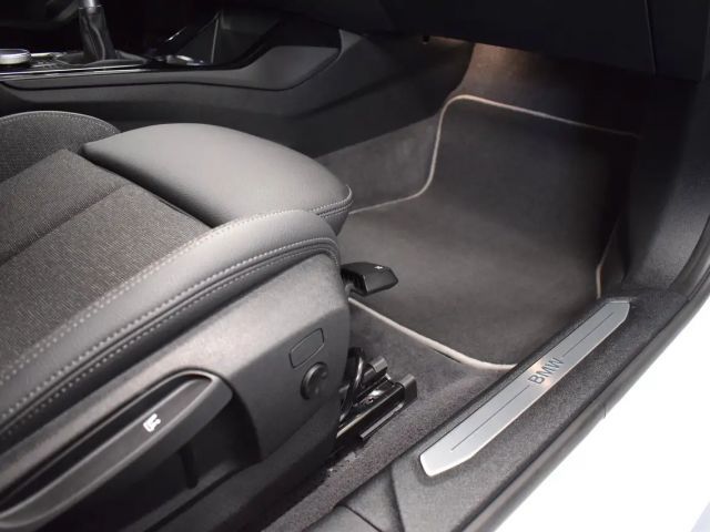 BMW 118 118i Sedan Sport Line