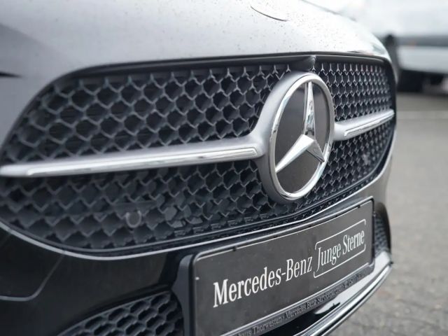 Mercedes-Benz A 180 Hatchback Progressive