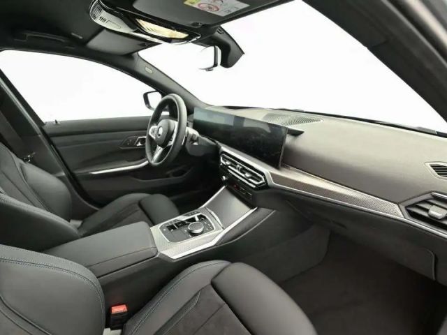 BMW 318 318d M-Sport Sedan