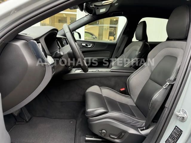 Volvo XC60 Dark Plus