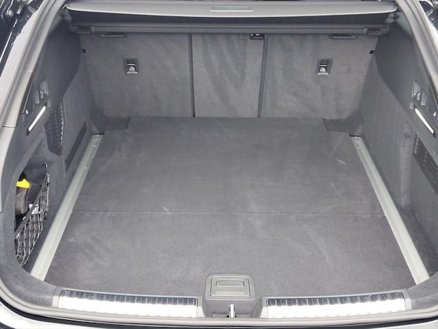 Audi A6 Avant Quattro S-Tronic