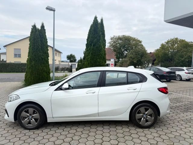 BMW 116 116i Sedan