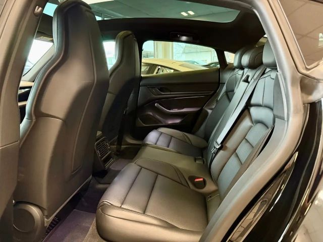 Porsche Taycan Performance Plus