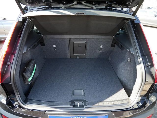 Volvo XC40 Dark Plus Recharge T4