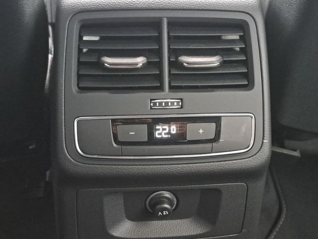 Audi A4 40 TDI Avant Quattro S-Line S-Tronic