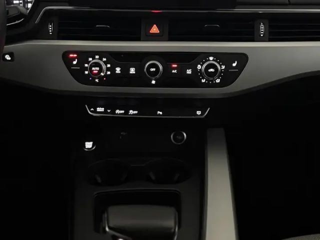 Audi A4 40 TDI S-Line Sedan