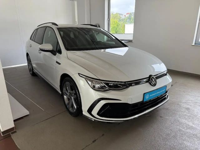 Volkswagen Golf 1.5 TSI R-Line Variant