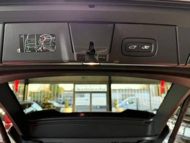Volvo V90 AWD Dark Recharge T8 Ultra