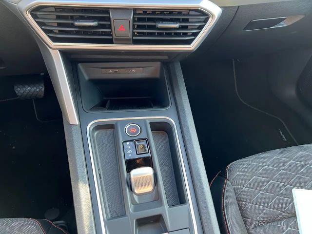 Seat Leon 1.5 eTSI DSG FR-lijn