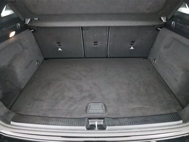 Mercedes-Benz B 180 B 180 d Sedan