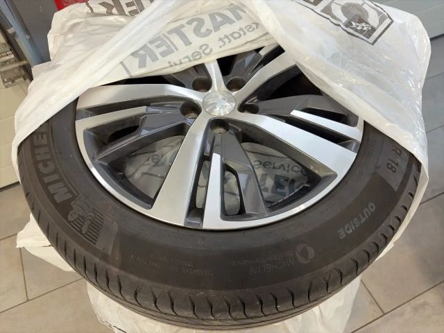 Peugeot 5008 Allure Pack BlueHDi EAT8